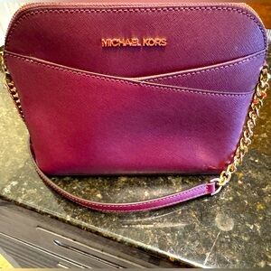 Michael Kors Crossbody jet set travel bag